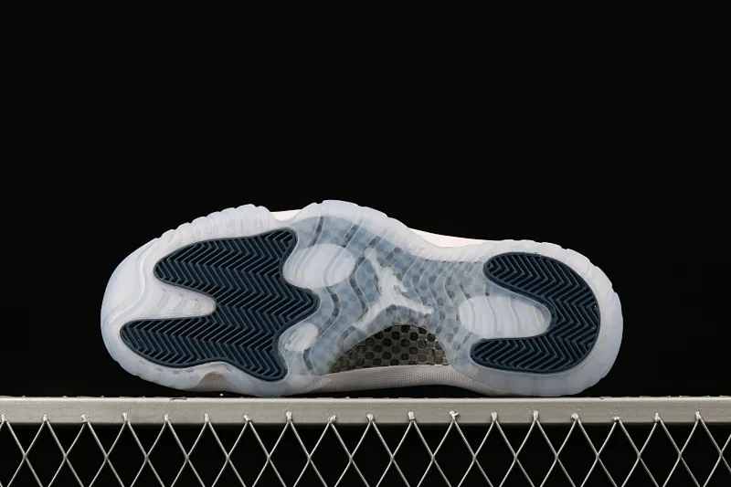All categories Air Jordan Jordan series basketball shoes Air Jordan 11 Air Jordan 11 Retro Low "Navy Blue Snakeskin" AJ11 Blue Snake Joe 11 low-top basketball shoes CD6846-102